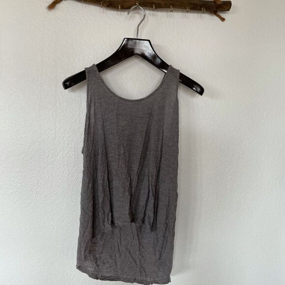 Gray high low tank - Picture 2 of 2